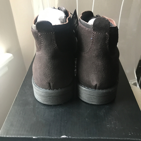 Marc York Andrew Marc Suede chukka boots